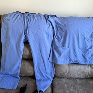 HeartSoul Womens Scrub Set